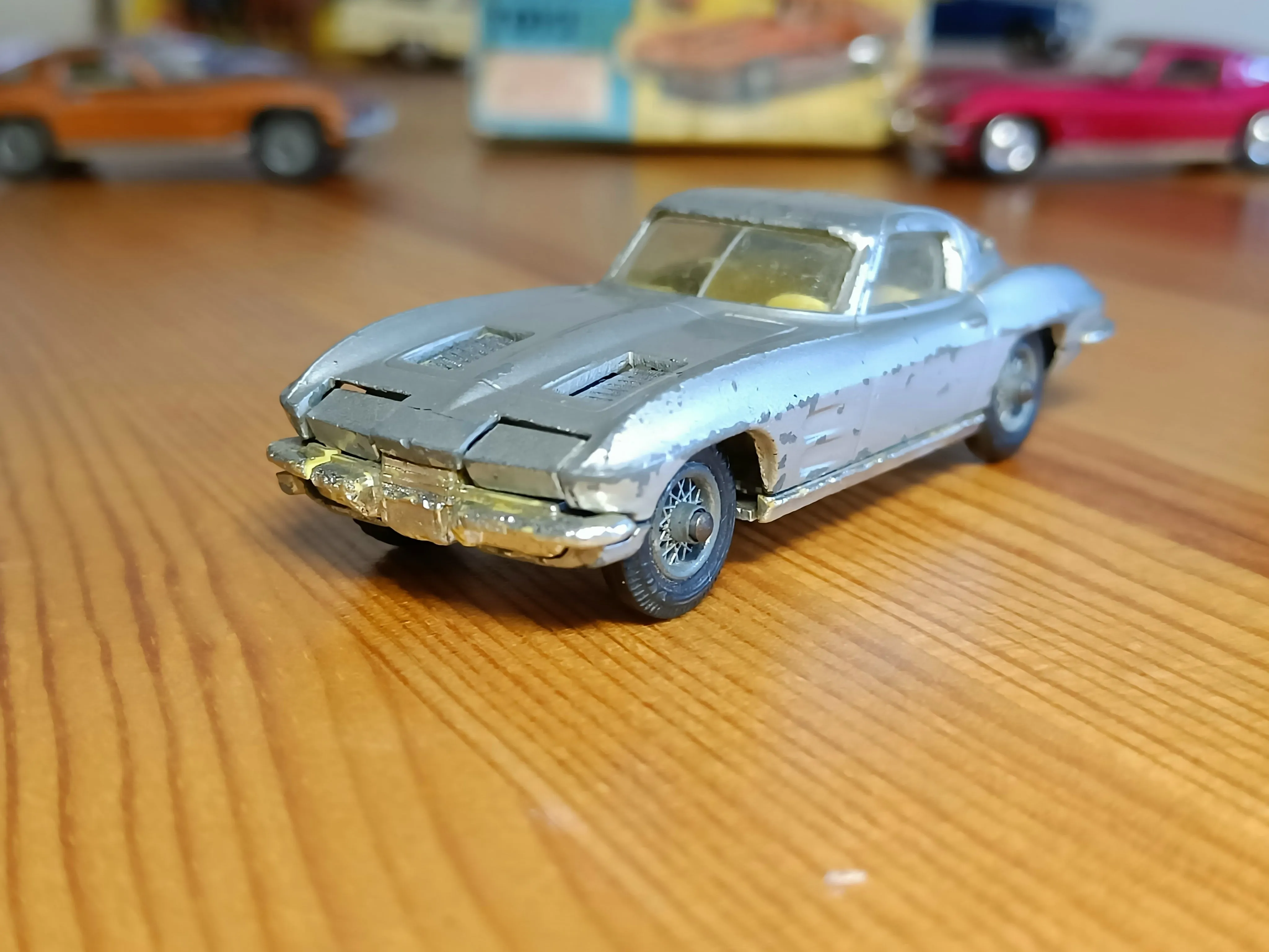 310 Chevrolet Corvette Sting Ray in silver metallic