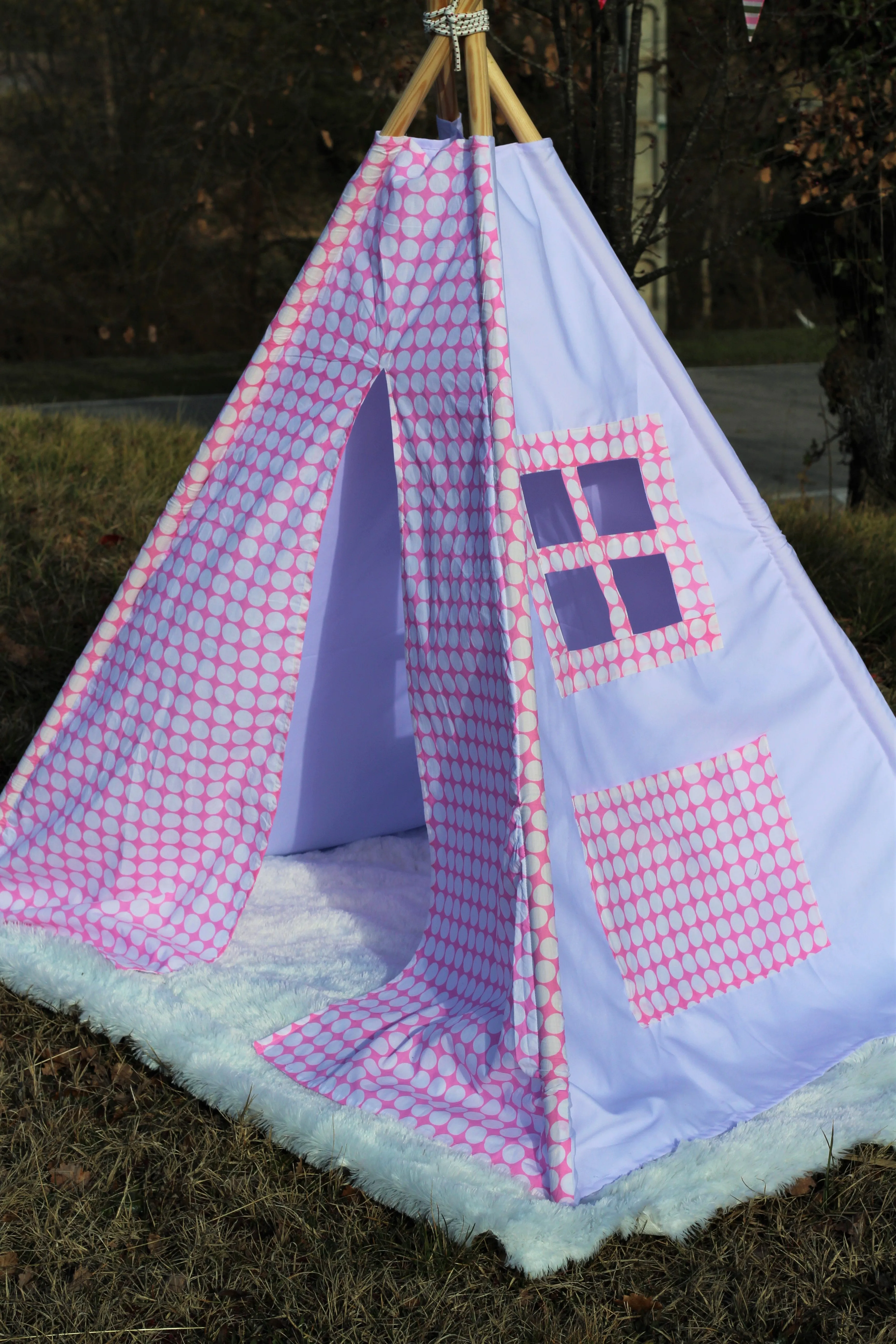 Teepee Tent Pink Circles.. POLES NOT INCLUDED